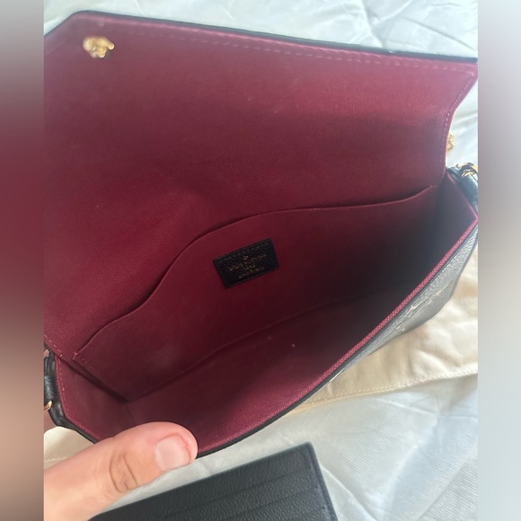 Louis Vuitton Félicie Pochette Monogram Empreinte Leather - Picture 7 of 10